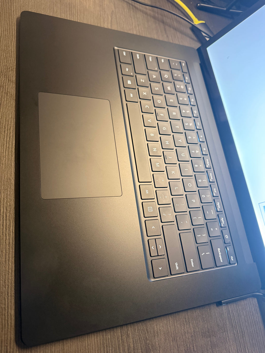 Surface Laptop 4 - Black 16" - 8RAM/512GB Core i7-1185G7 3.00GHz (Clasificación A)