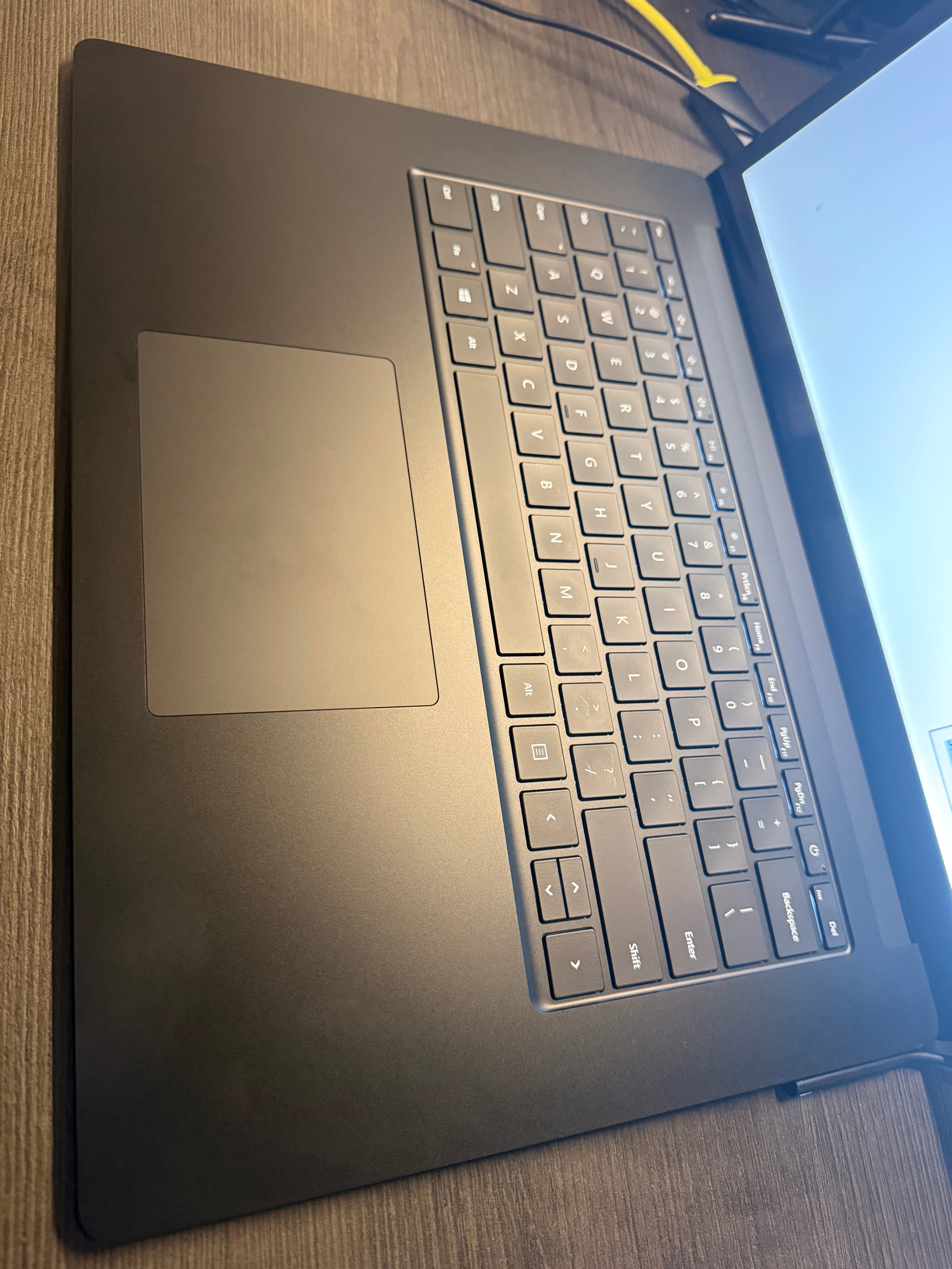 Surface Laptop 4 - Black 16" - 8RAM/512GB Core i7-1185G7 3.00GHz (Clasificación A)
