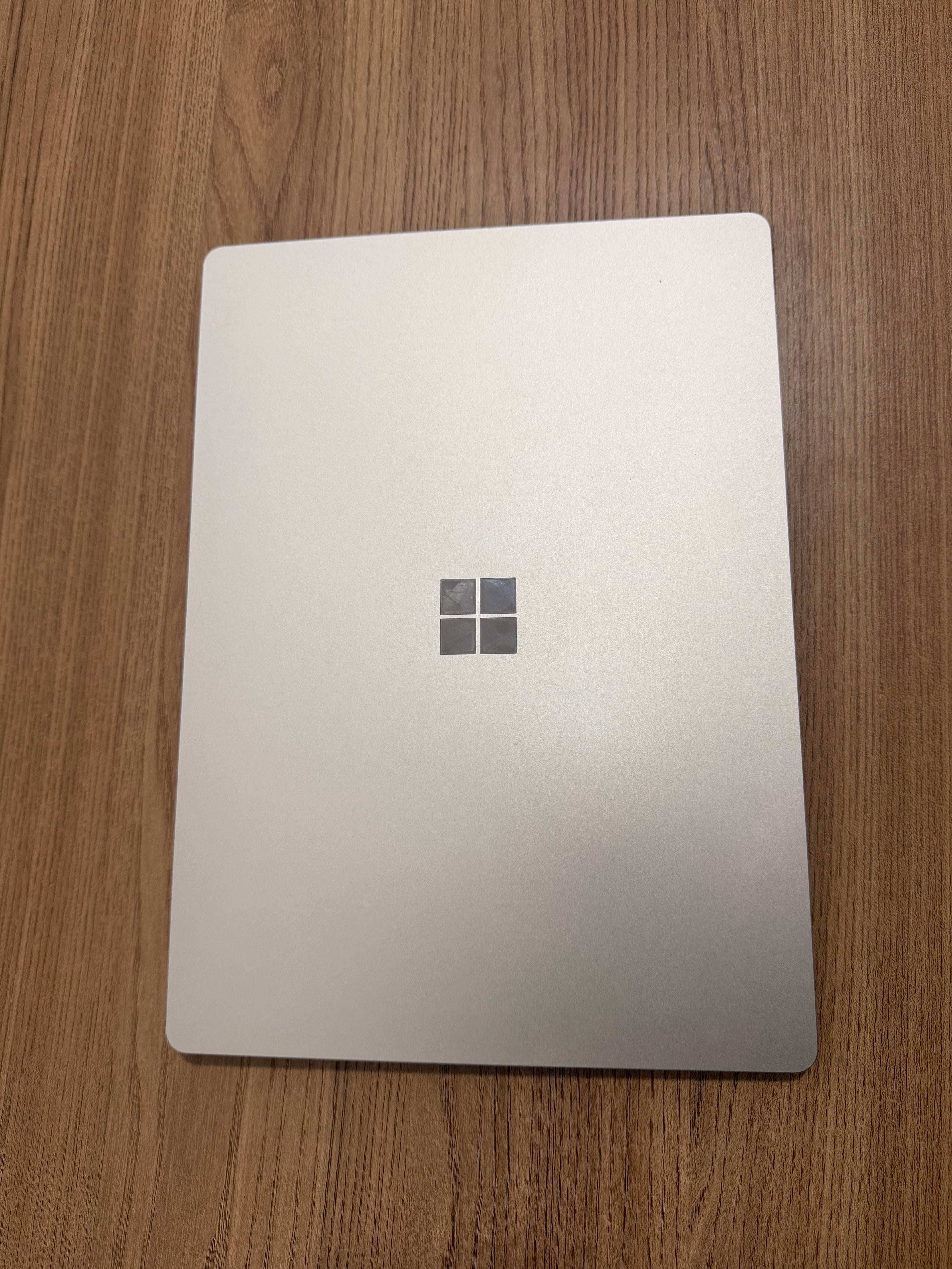 Surface Laptop 4 - Ryzen 5 2.20 GHz. 256GB & 8RAM - Silver de 13 pulgadas (Clasificación A)