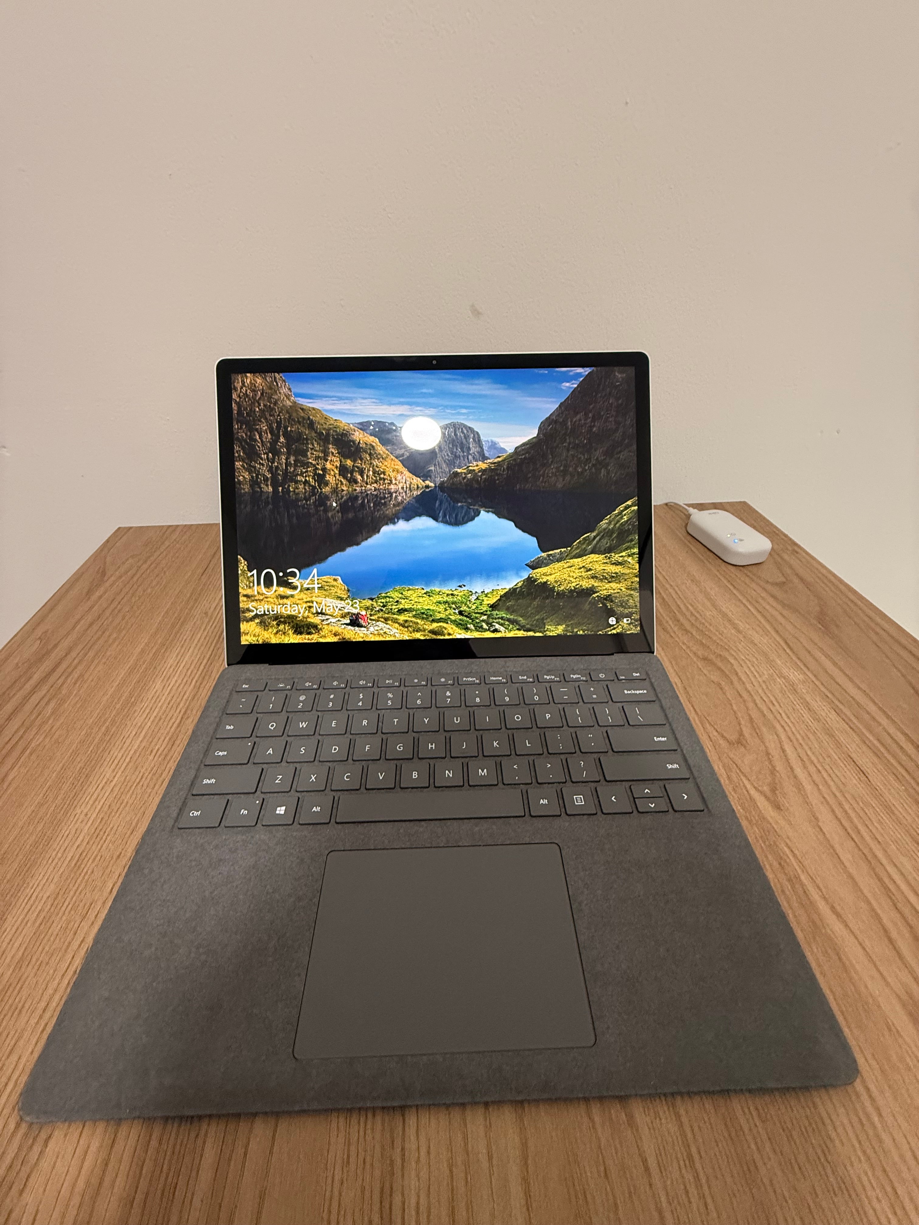Surface Laptop 4 - Ryzen 5 2.20 GHz. 256GB & 8RAM - Silver de 13 pulgadas (Clasificación A)