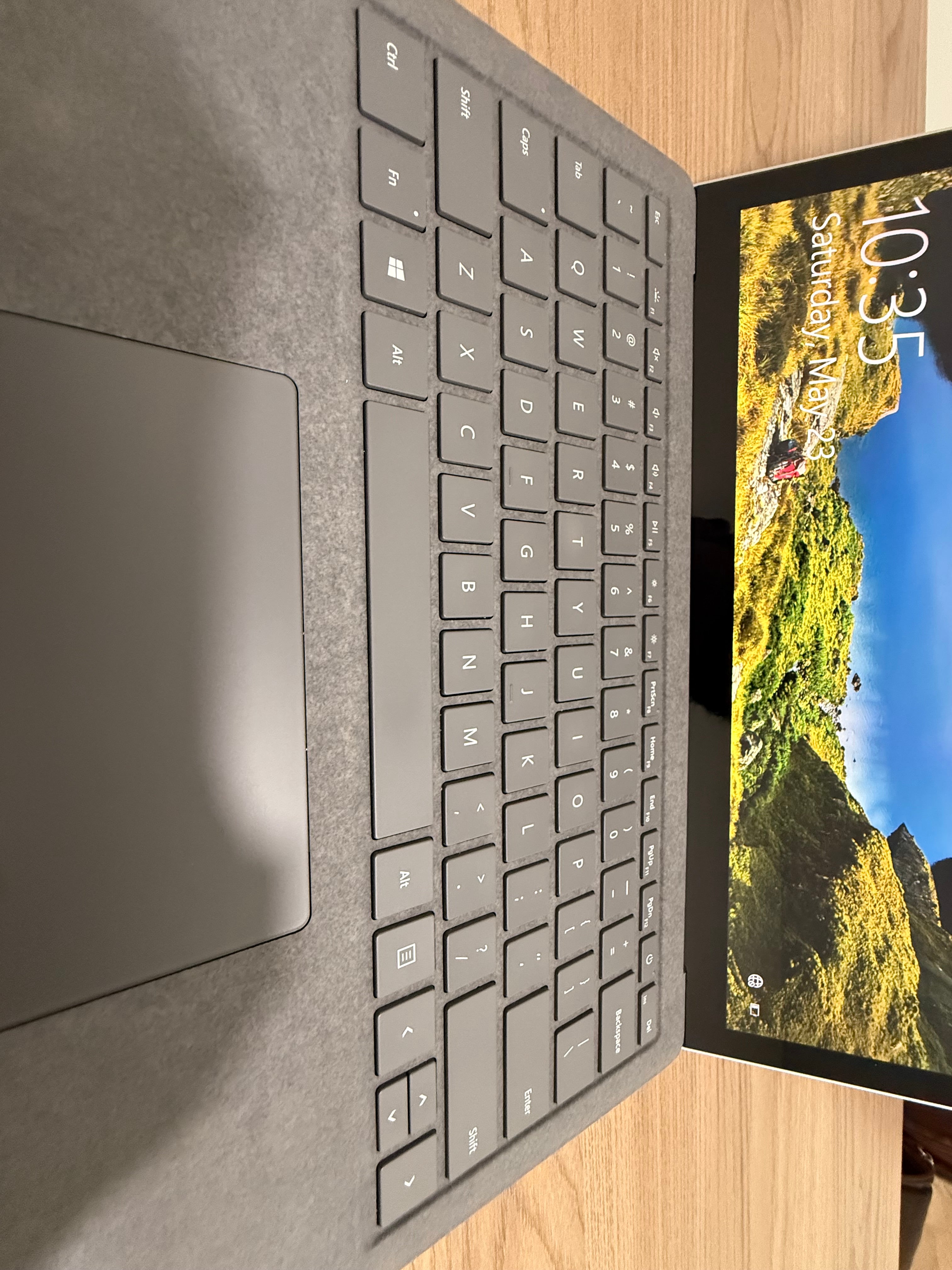 Surface Laptop 4 - Ryzen 5 2.20 GHz. 256GB & 8RAM - Silver de 13 pulgadas (Clasificación A)