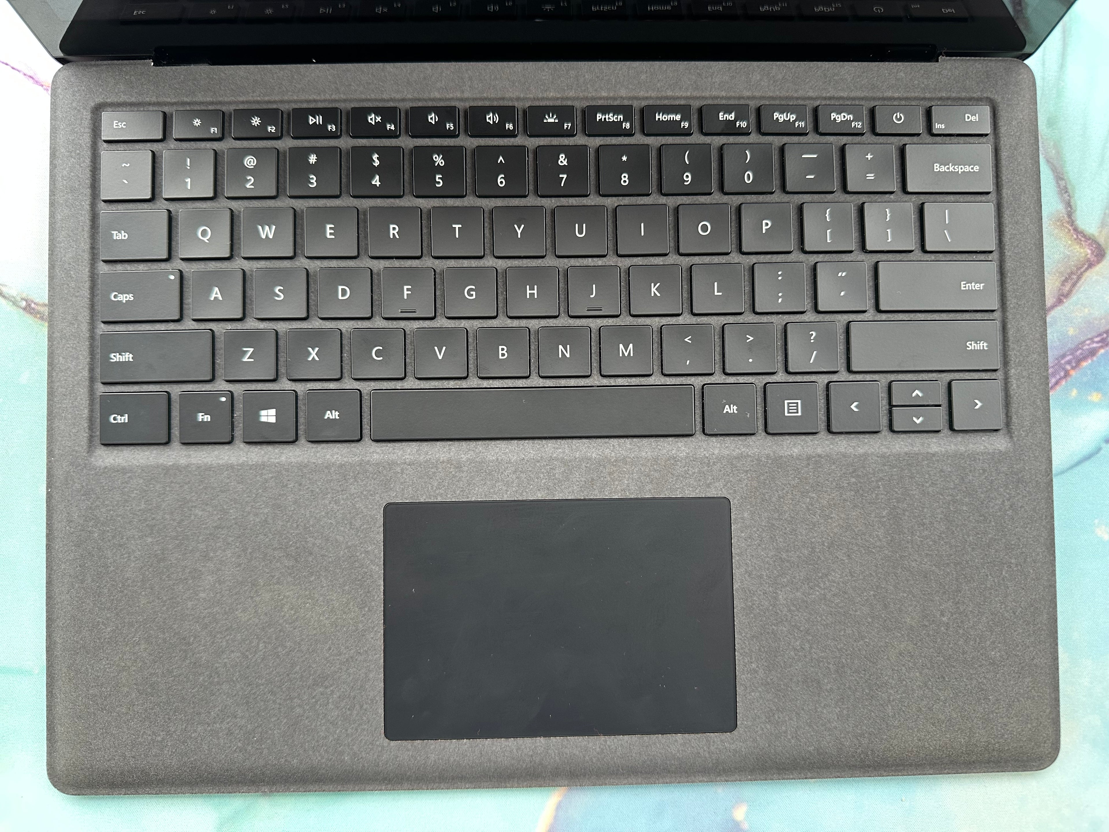 Surface laptop 2 - Refushed
