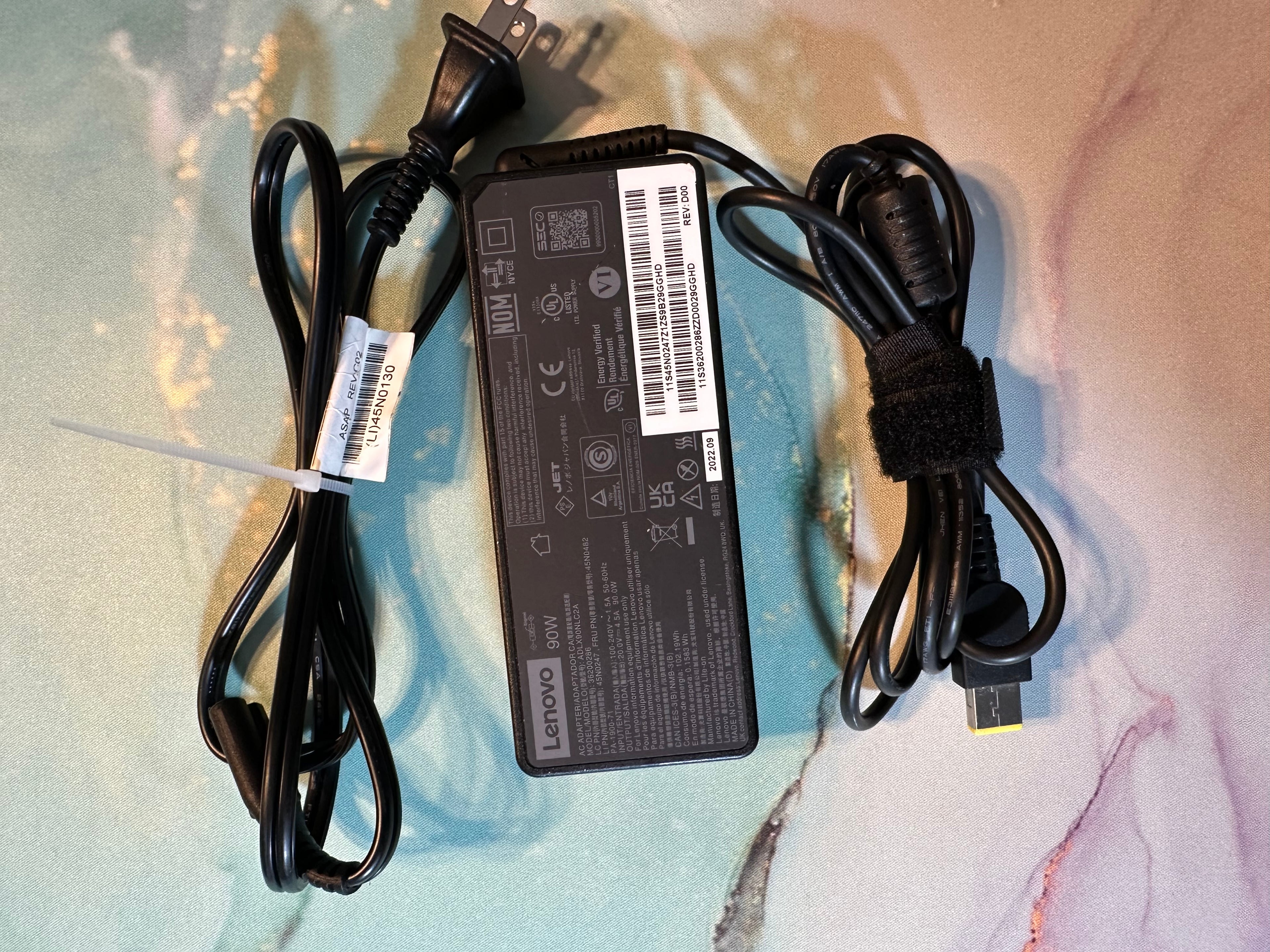 ThinkPad T14 2th i7-16|512