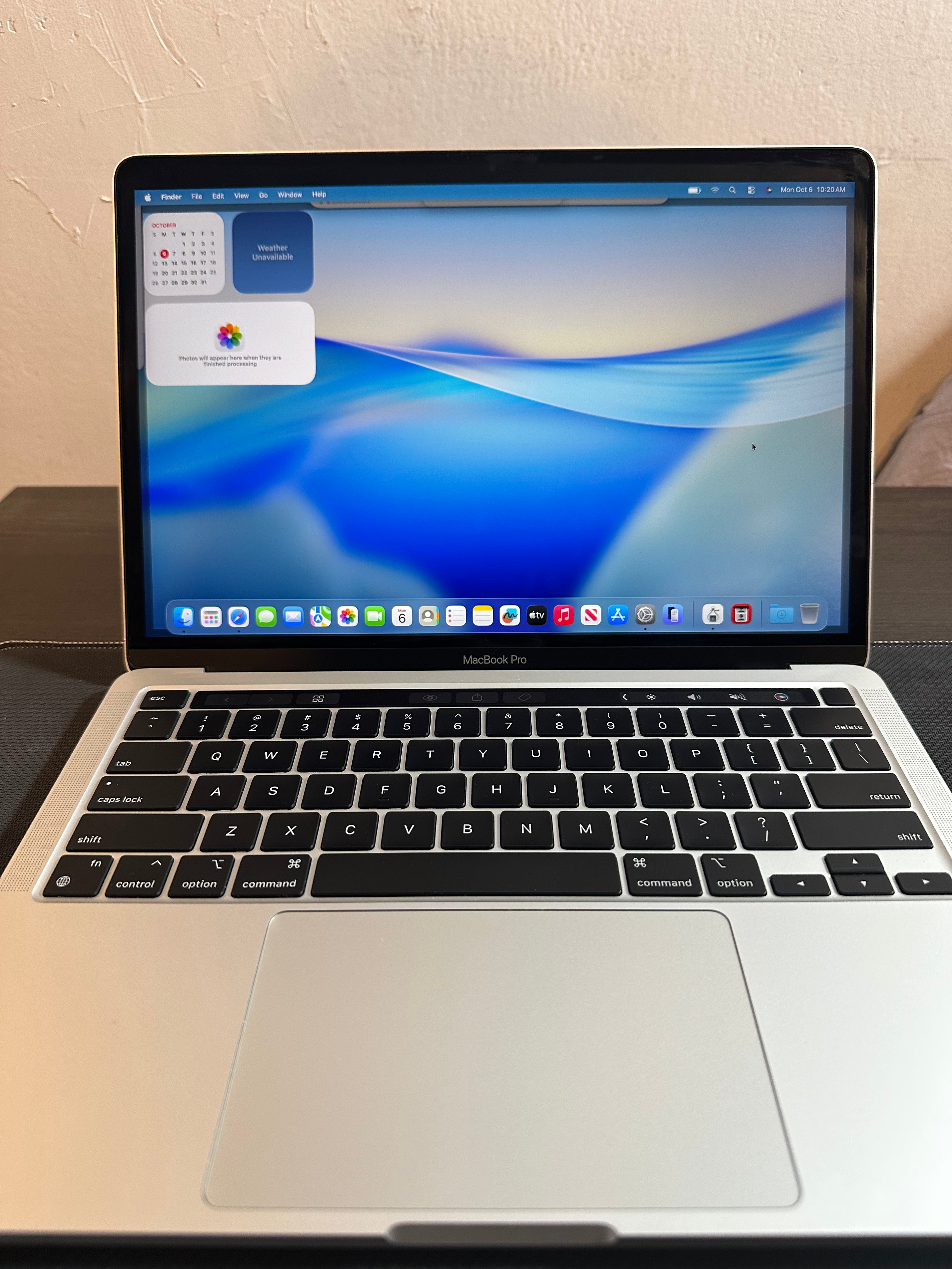 MacBook M1 2020 13" 8 RAM - 256 GB (sin cargador)