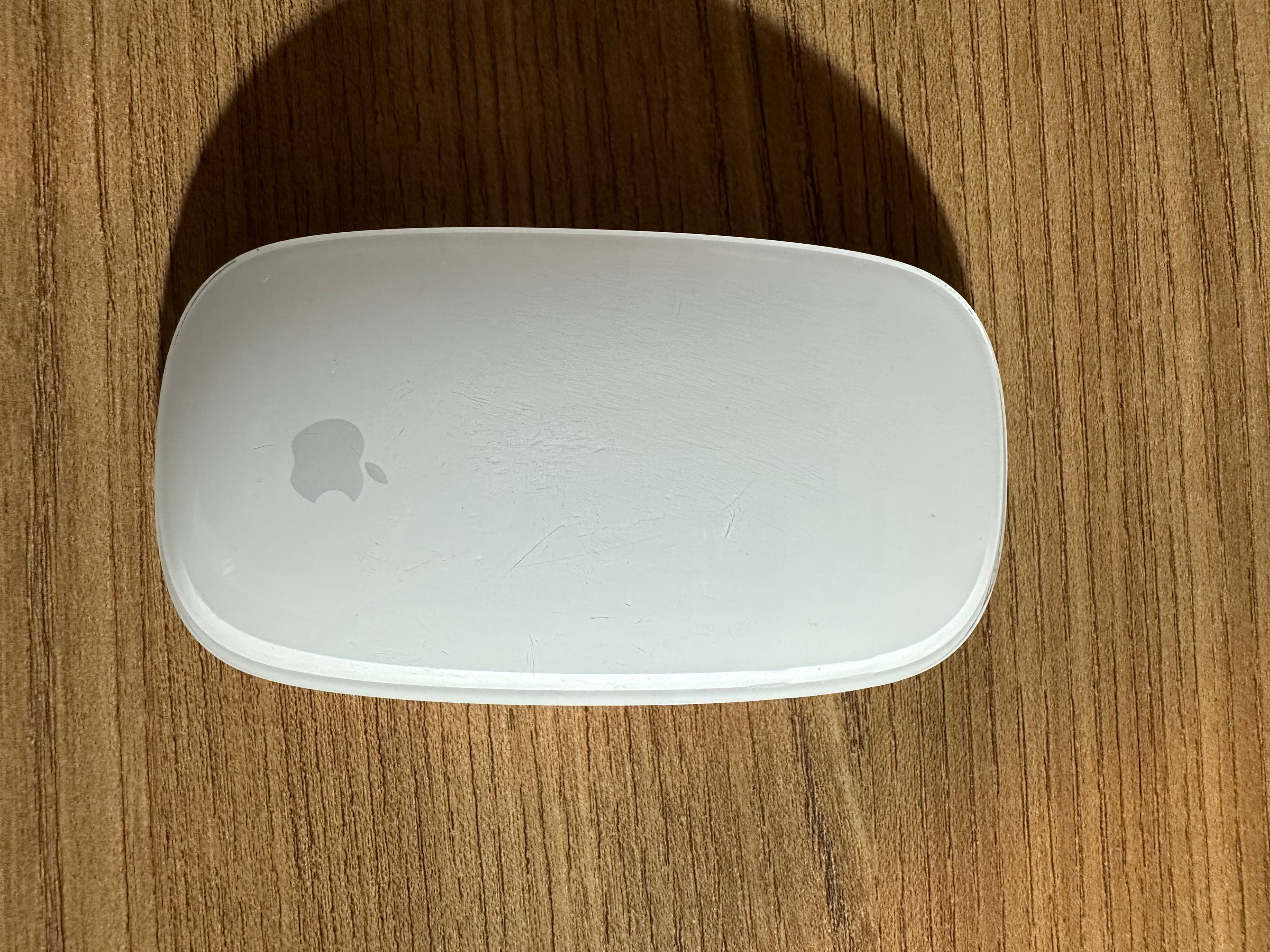 Apple iMac 2021 8GB RAM 256GB SSD 24" Chip: M1  - A2439 con accesorios