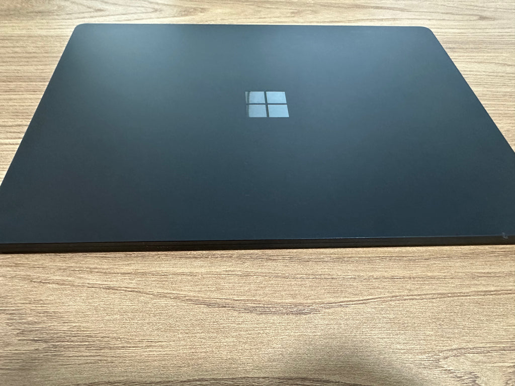 Surface Laptop 5 - 2022 core i5-1245U/2.50GHz 16GB RAM - 256GB Black (Clasificación A)