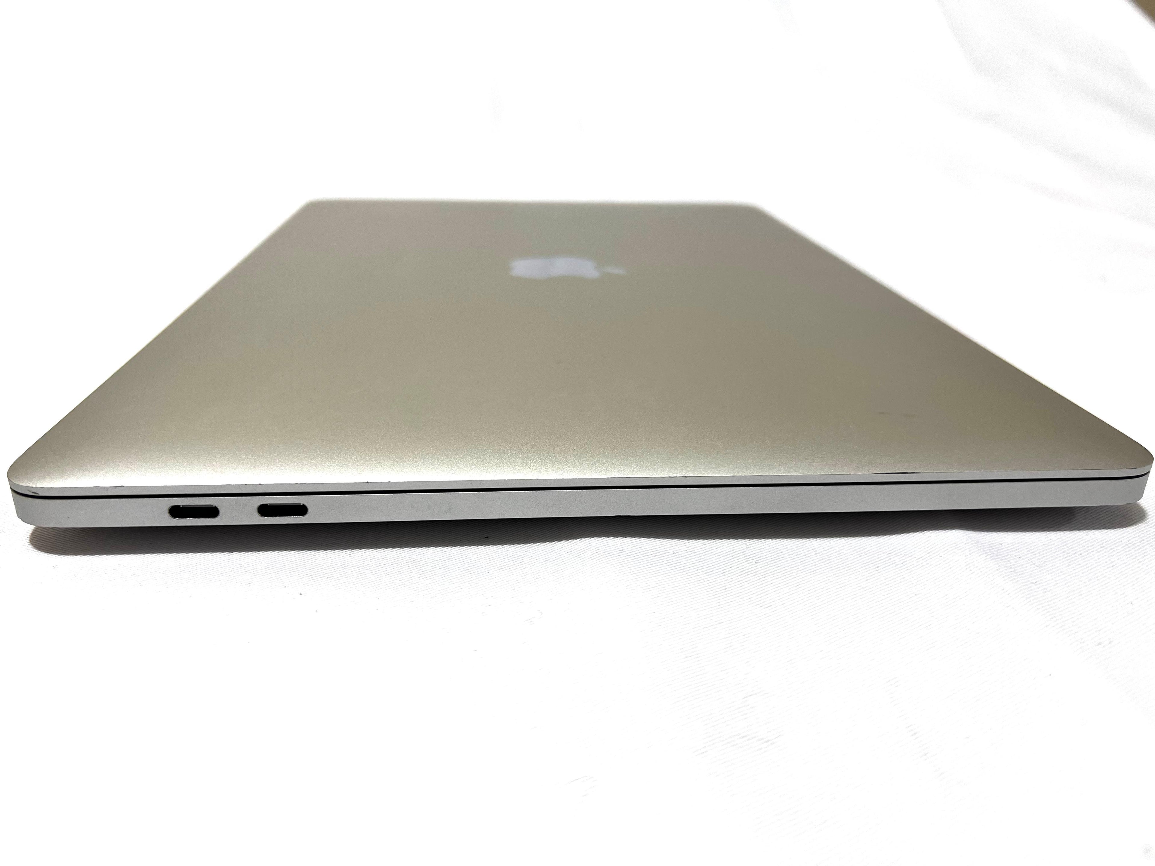 MacBook Pro M1 2020 13" - 13" 16 GB RAM - 512 GB / 161 ciclos 85% (clasificación A)