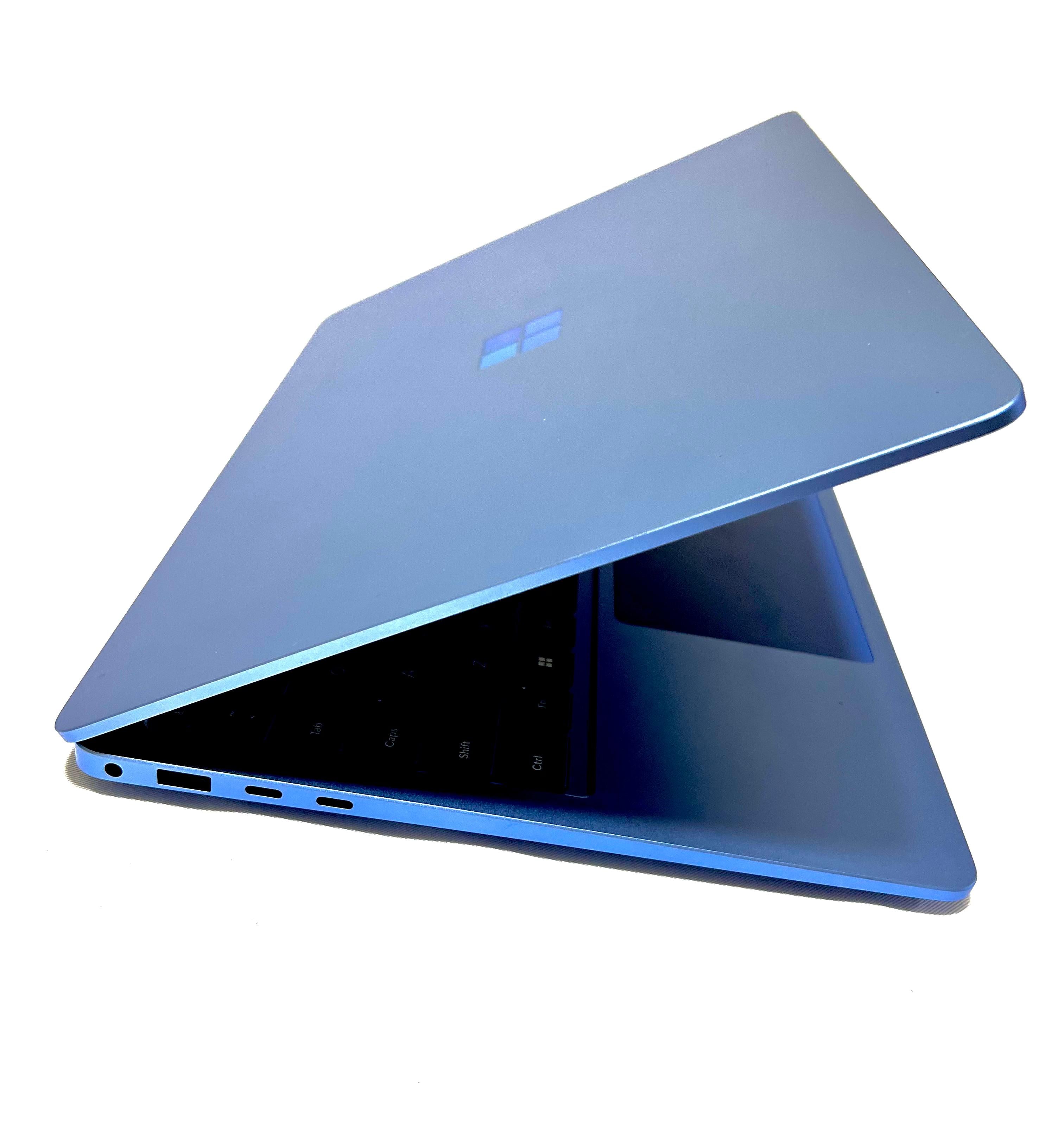 Microsoft Surface Laptop 7 - Copilot - Zafiro Snapdragon X 10core 3.40GHz 16RAM - 1Tera (clasificación A)